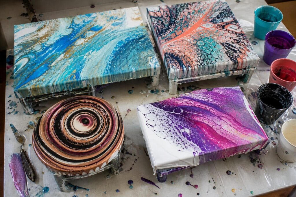 Choosing a Canvas for Acrylic Pouring Techniques