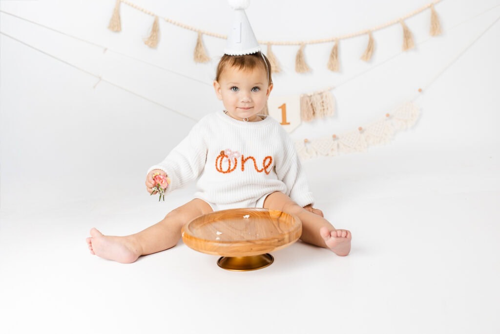 white light and airy baby cake smash photoshoot Connecticut