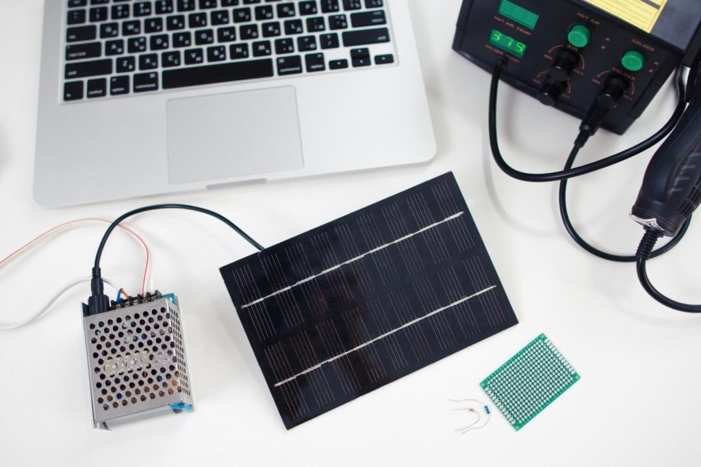 Meilleur chargeur solaire portable : Top 5 de 2023