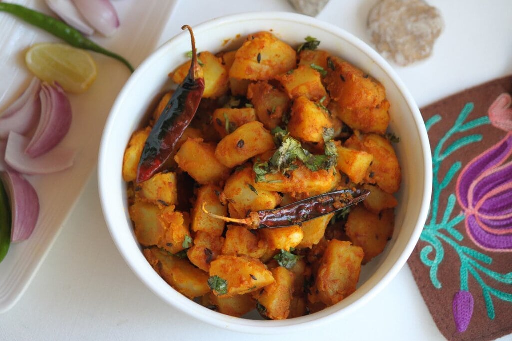 aalu-ke-gutke