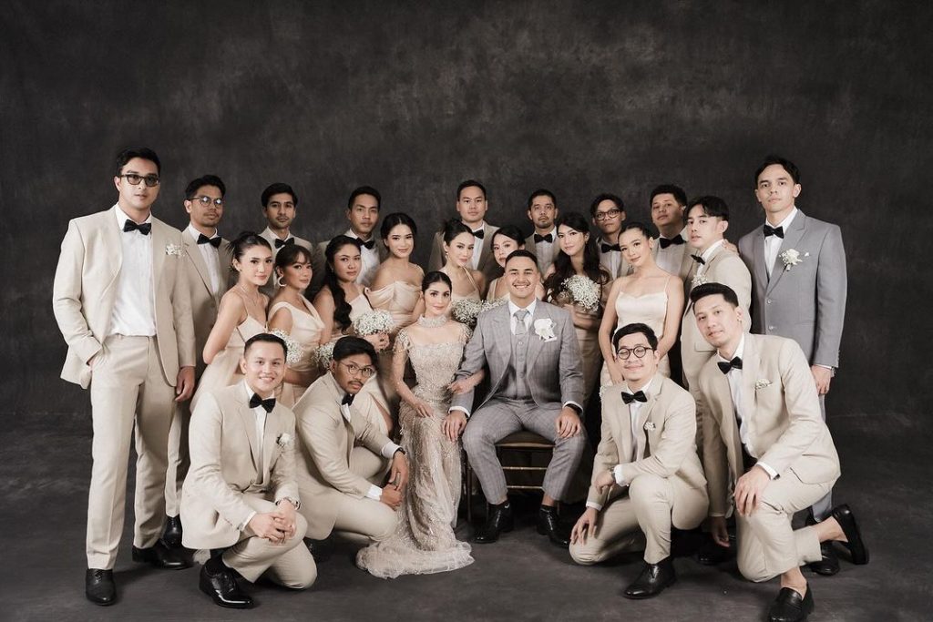 groomsmen dan bridesmaid