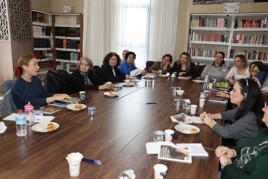 Şehzadeler’de ‘Kitap, kahve ve Kurabiye’ buluşmasıyla başladı