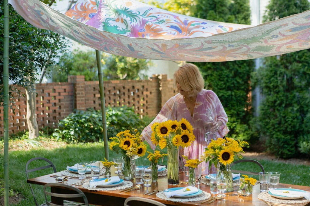 summer entertaining al fresco dining tablescape