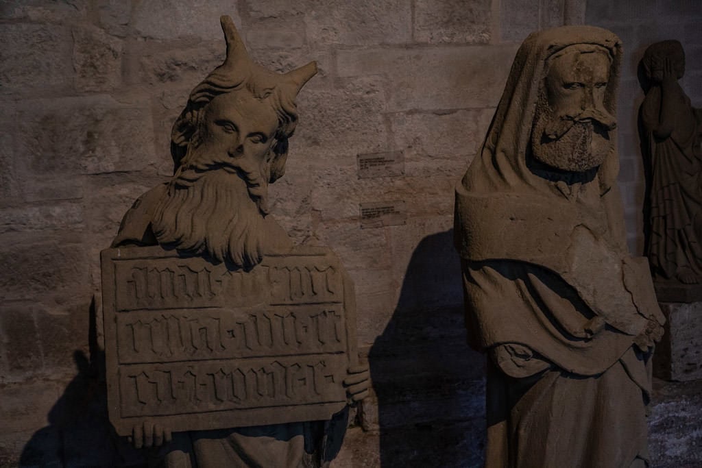 statue of moses depicted with horns due to a translation error in rothenburg museum