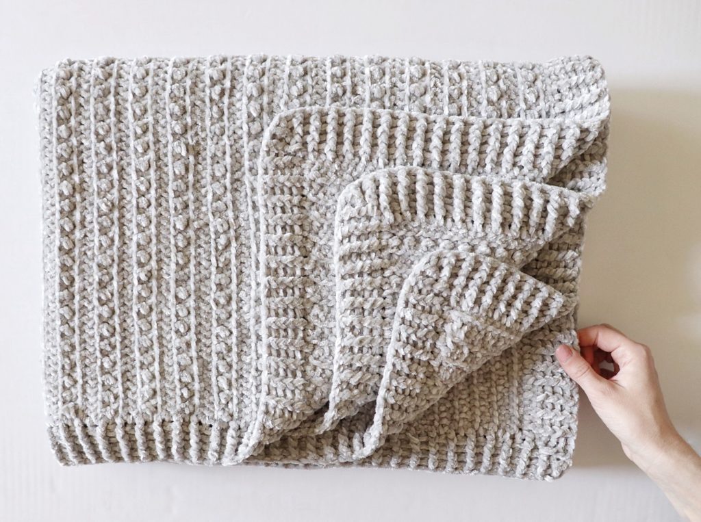 Crochet Velvet Berries Throw