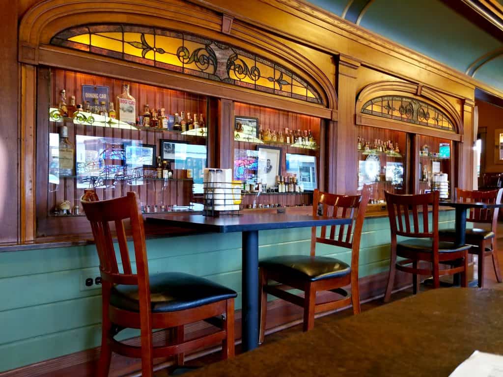 Eating Lunch in the President's Train Railcar #4438 - Bull Moose Bar & Grille Sandwich Illinois