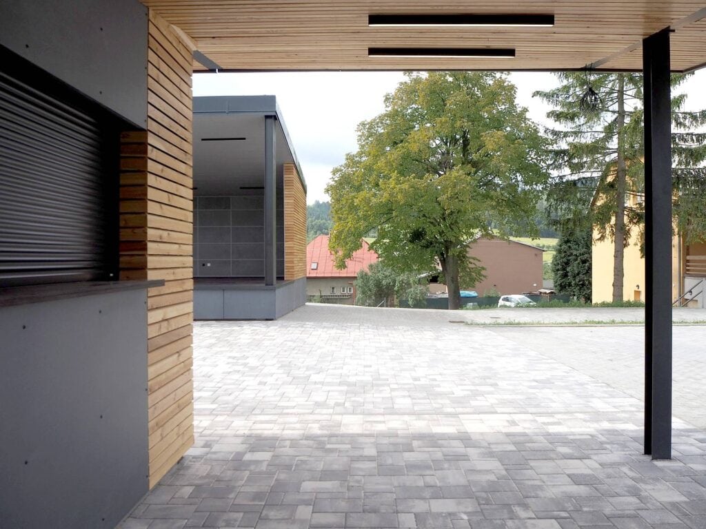 OLYMPUS DIGITAL CAMERA OLYMPUS DIGITAL CAMERA