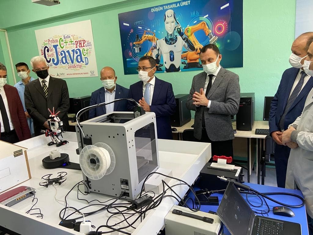 Alaşehir’de 3 yeni atölye törenle açıldı