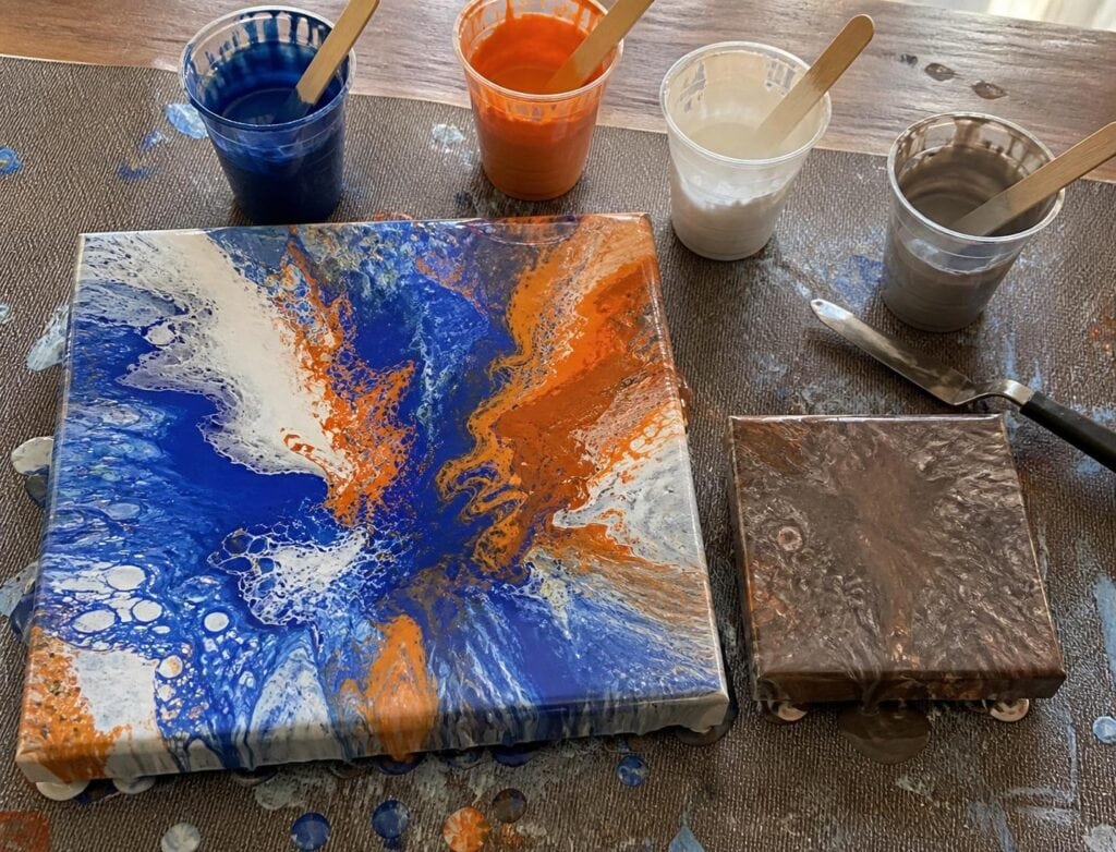 Use Complementary Colors Without Mud in Acrylic Pouring