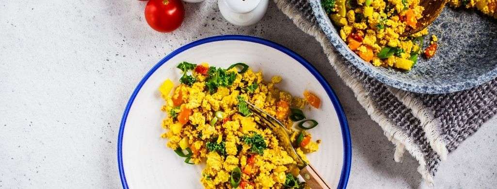 Learn how to make a delicious vegan tofu scramble