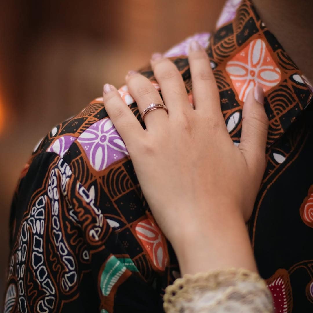 cincin lamaran pernikahan