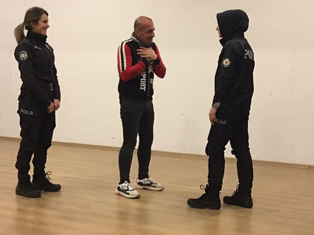 İncirliova’da polislere yakın savunma eğitimi verildi