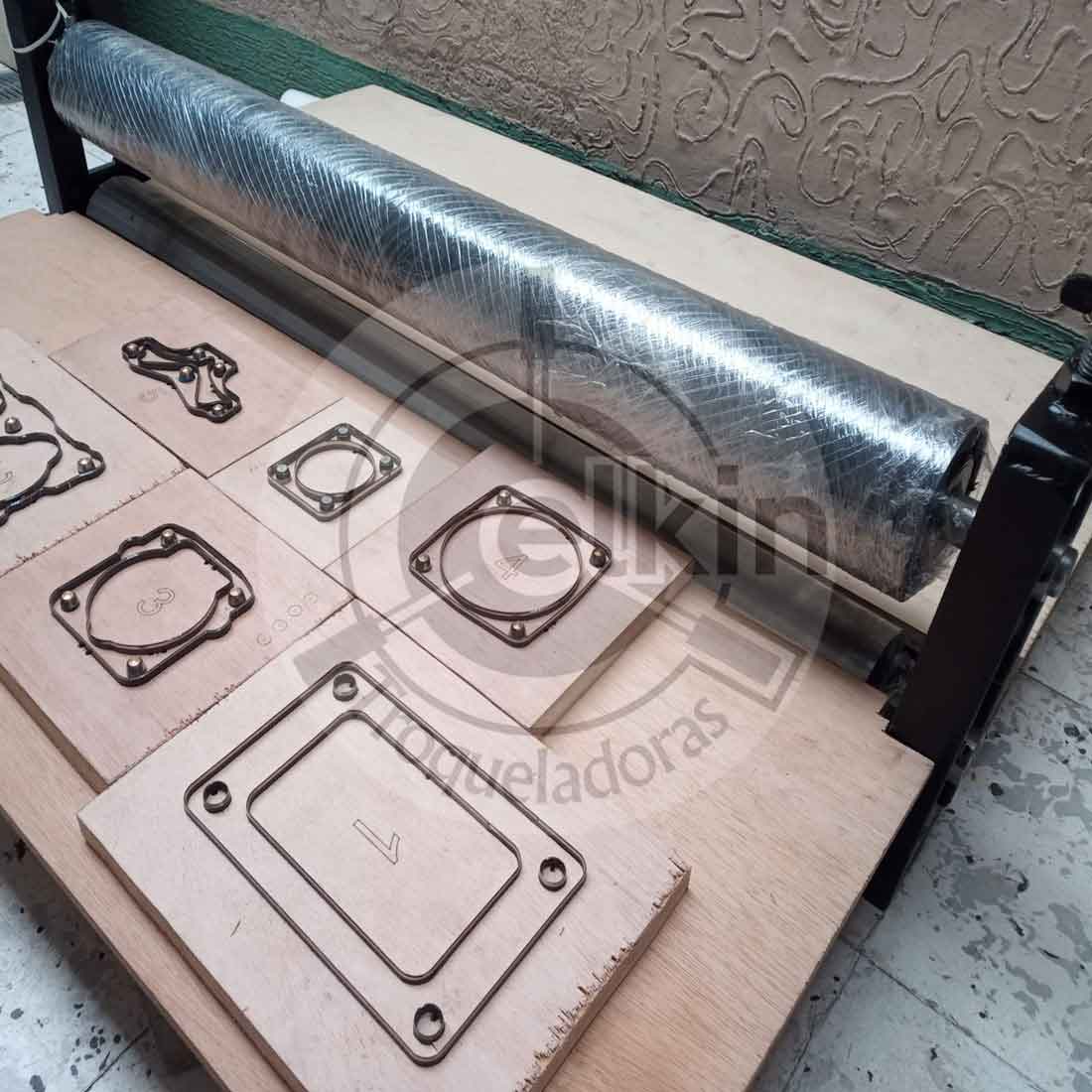 troqueladora de cajas