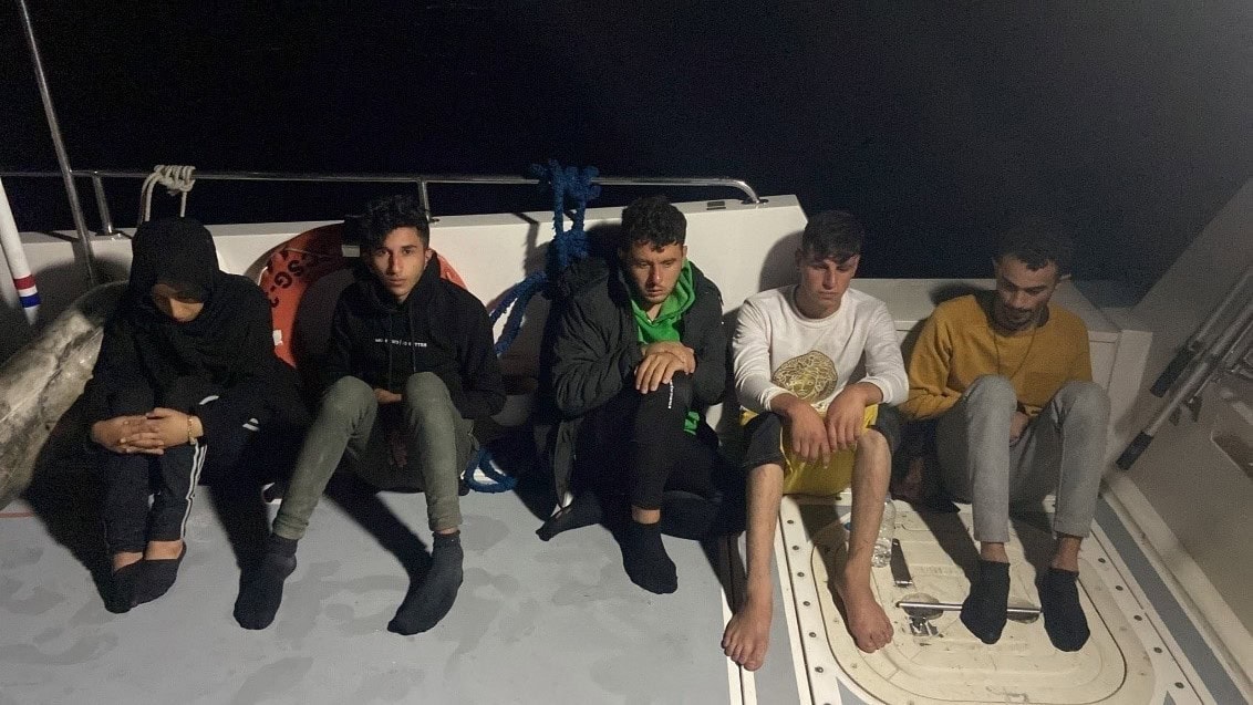 Bodrum’da 5 düzensiz göçmen kurtarıldı