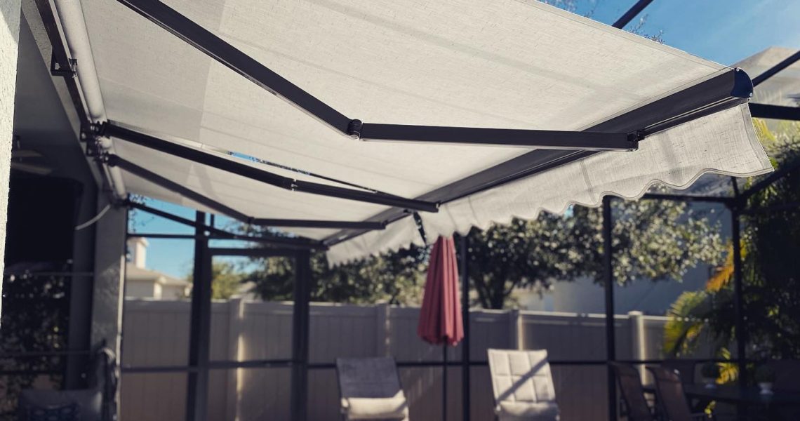 toldo retrátil motorizado