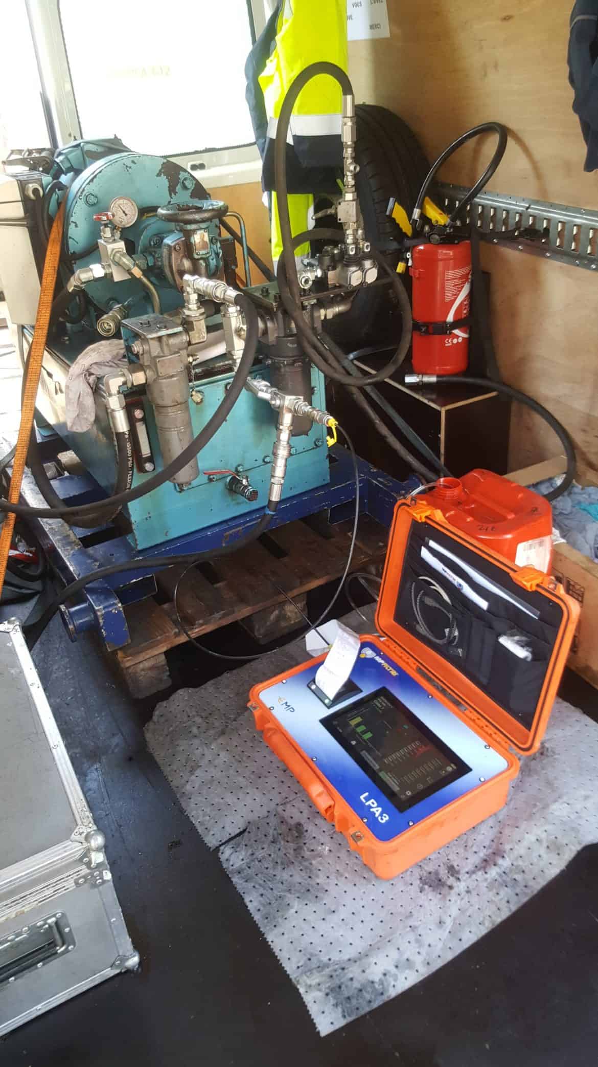 Maintenance hydraulique stationnaire