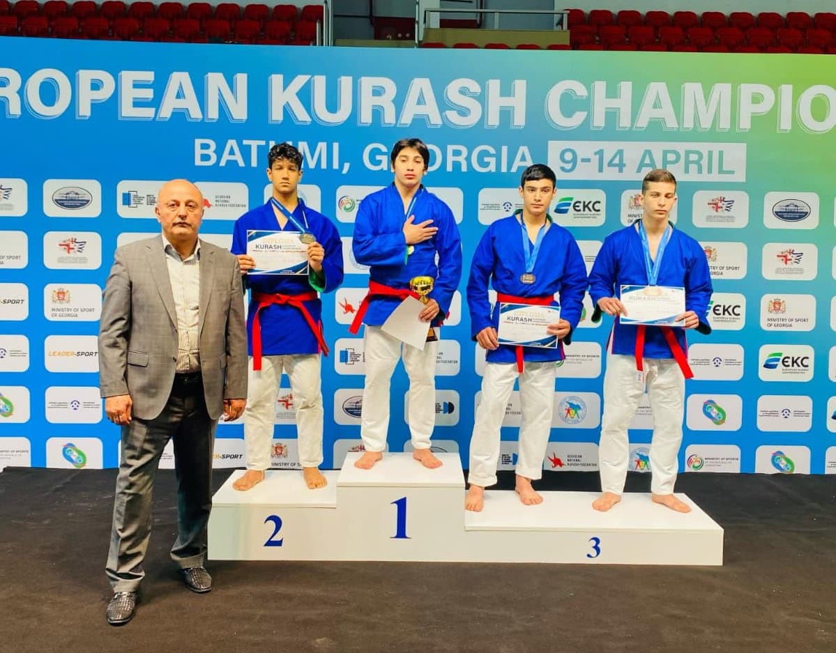 Gürcistan’dan 2 altın,1 gümüş madalya ile döndüler