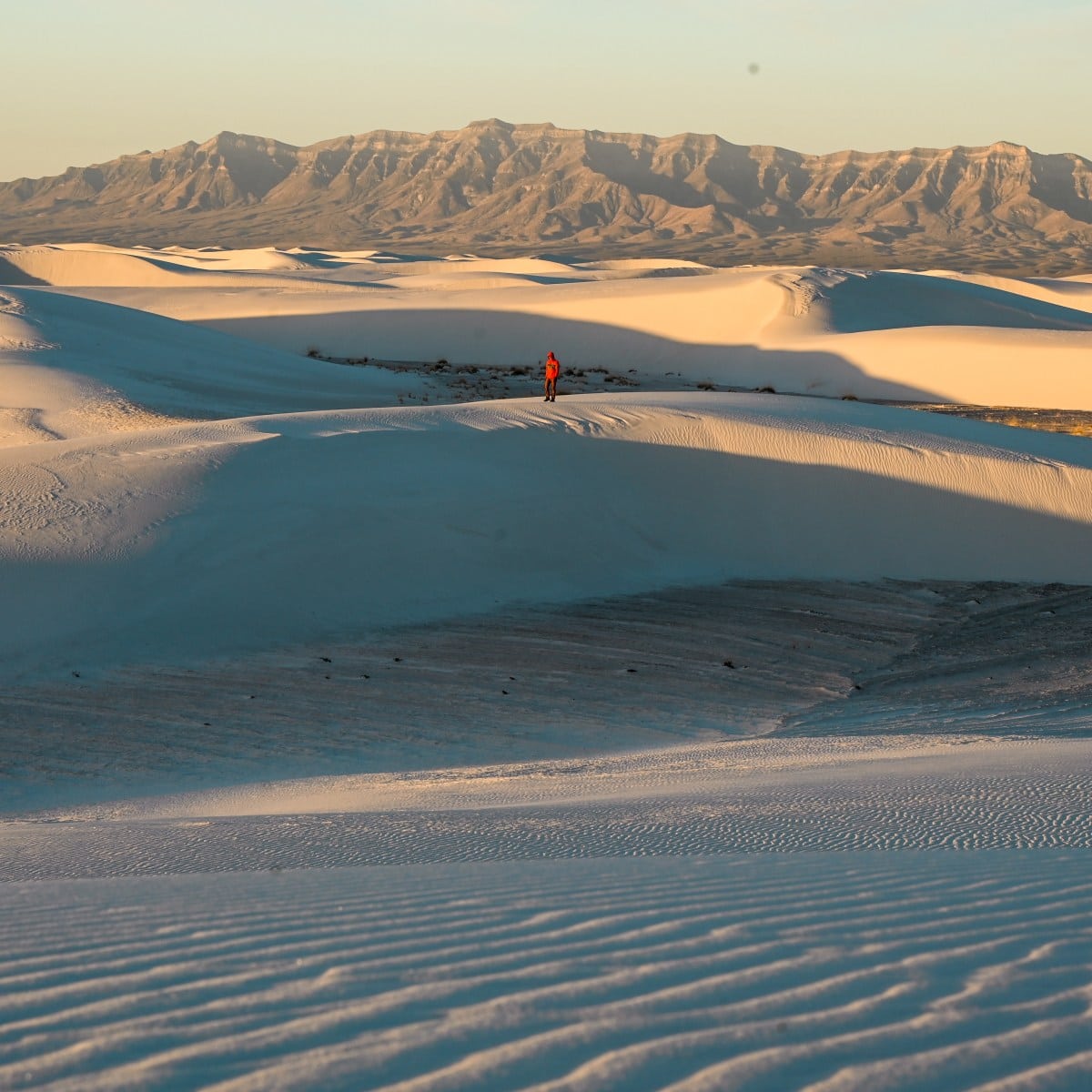 the sunsets over the dunes in White Sands National Park