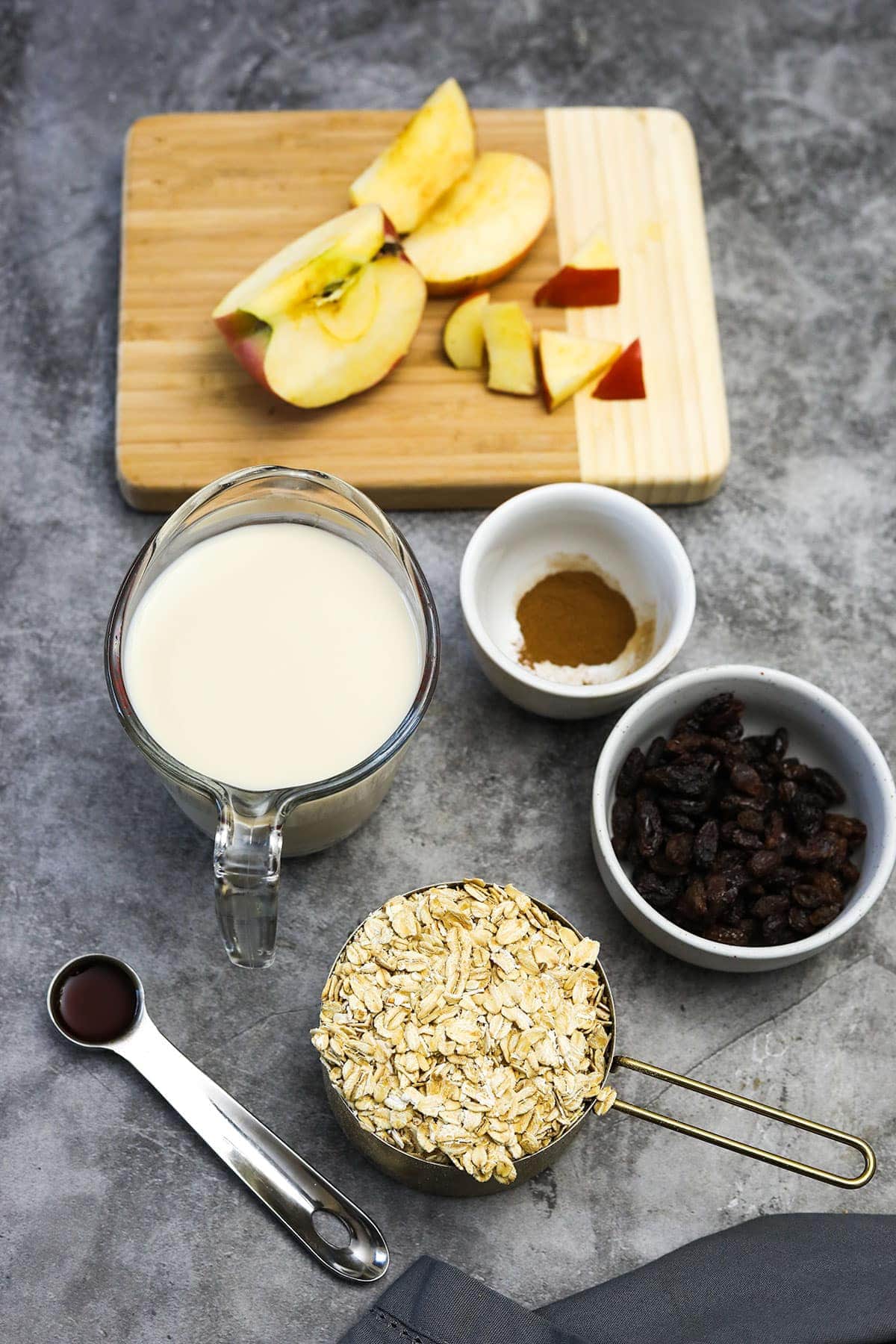 ingredients that are in the slow cooker oatmeal