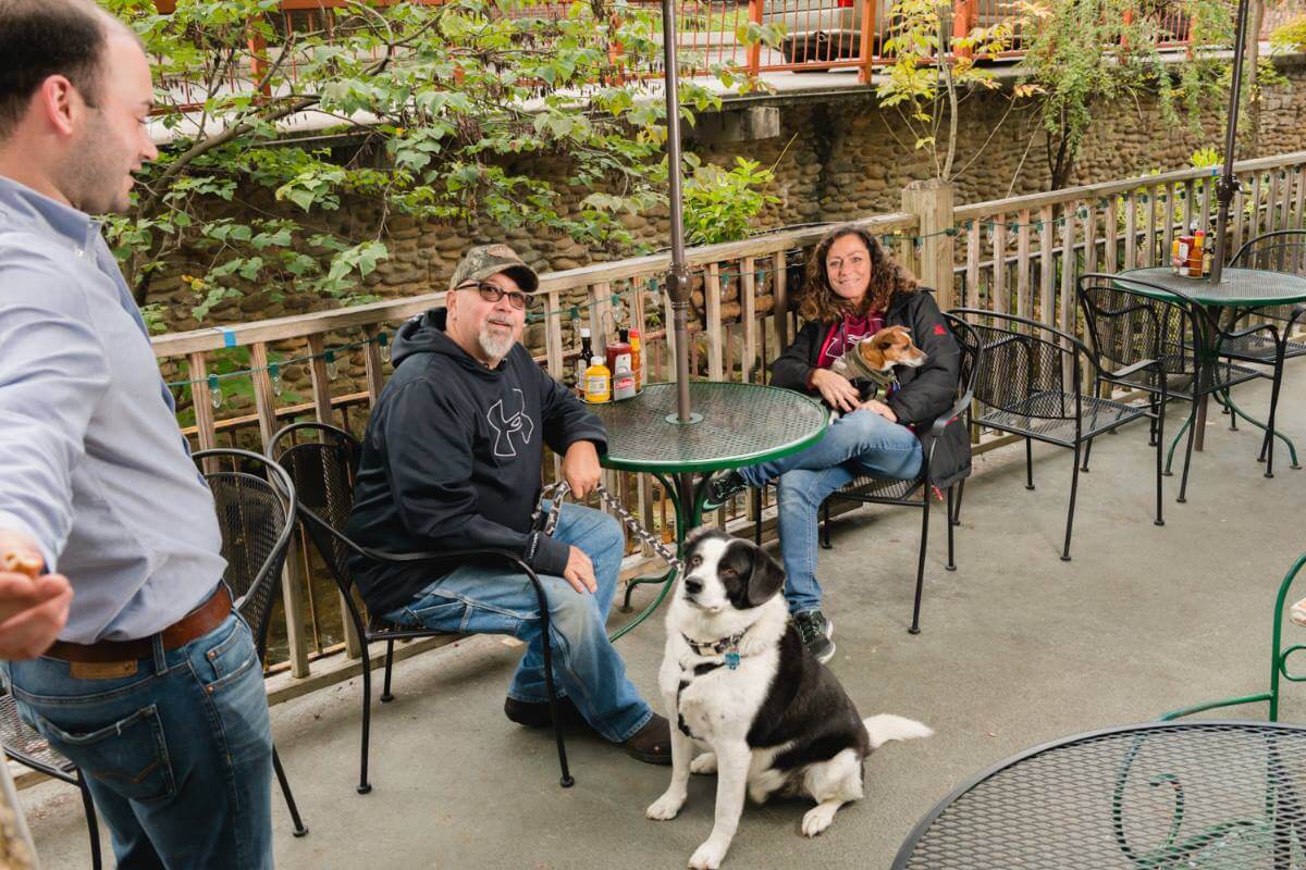 Howard's Steakhouse Gatlinburg TN