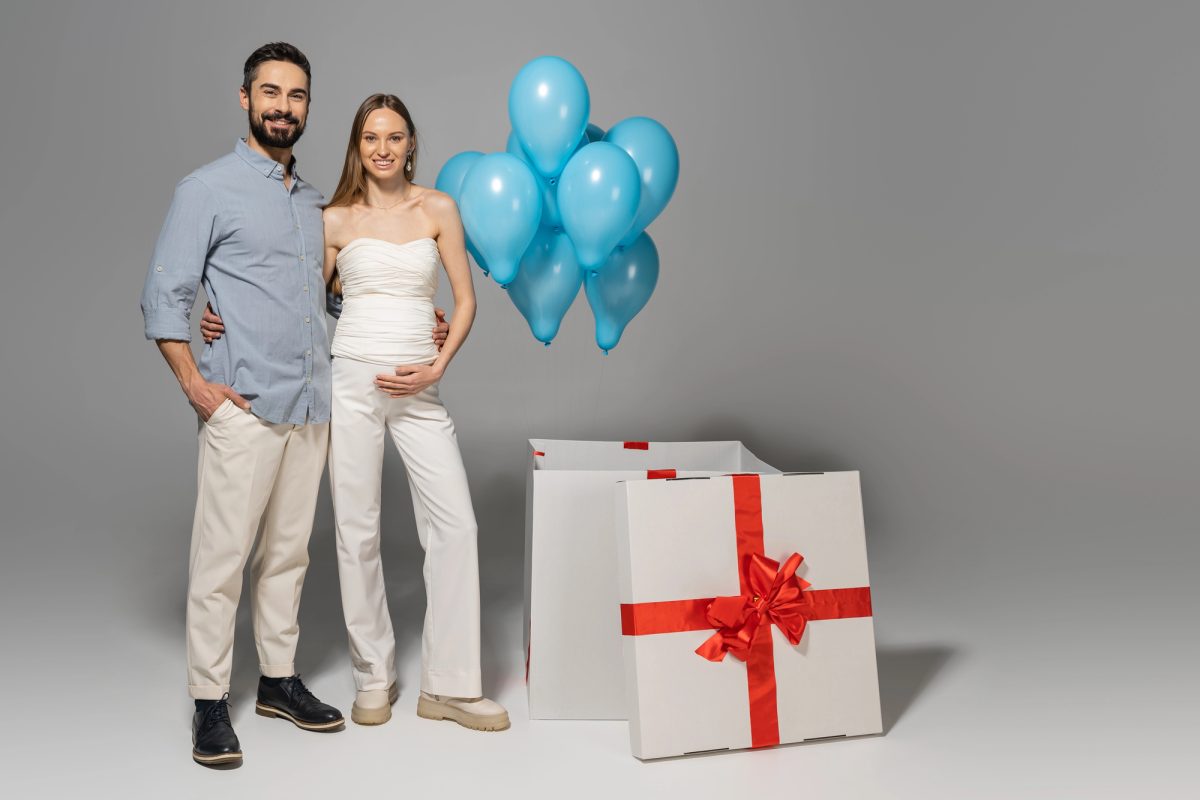 gender reveal social media photo ideas