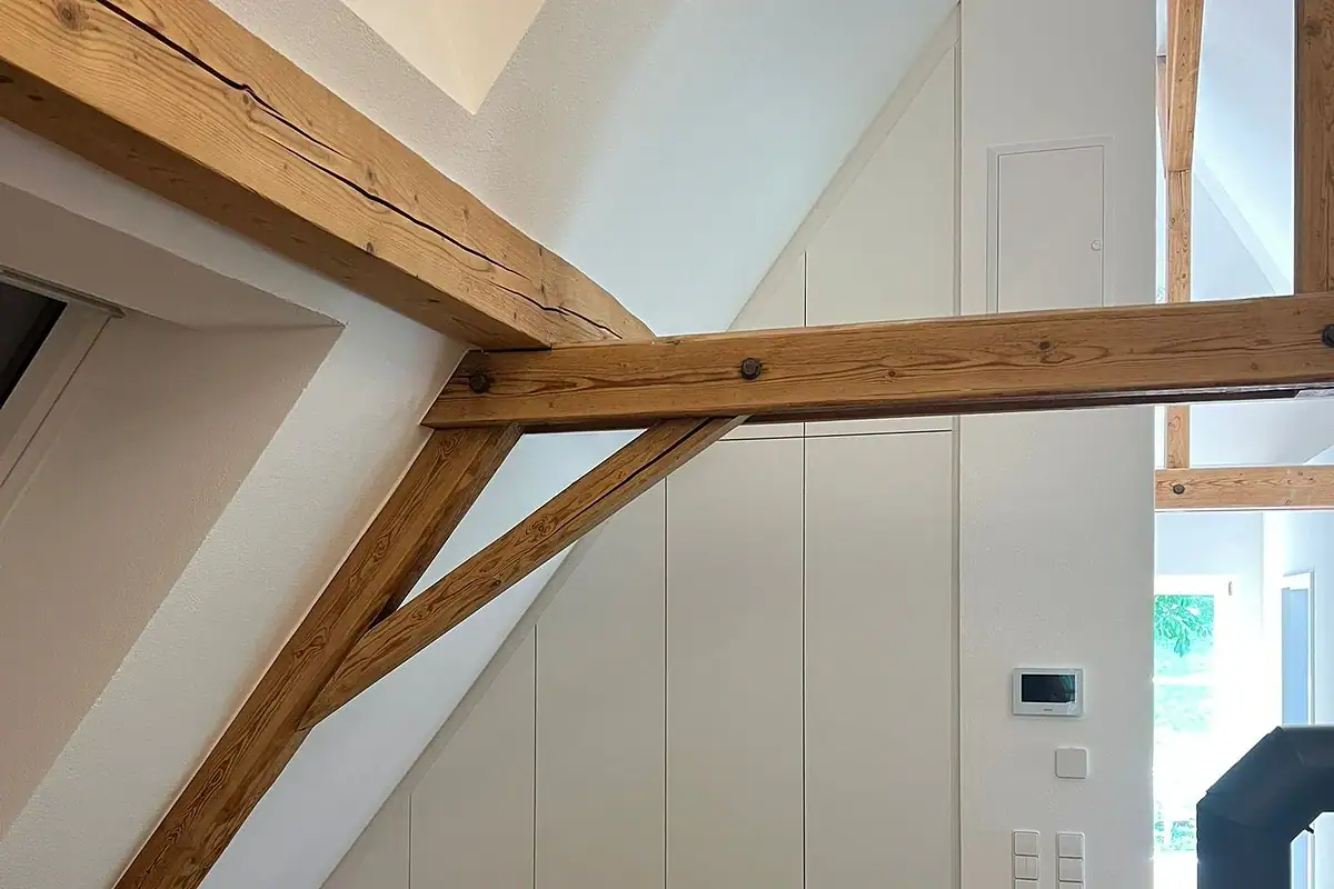 Maßgefertigter Dachschrägenschrank nach Maß im Schlafzimmer in Schwäbisch Hall