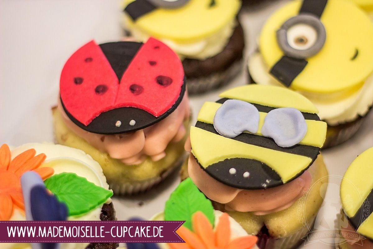 Geburtstag Feier Party Kinder Cupcakes Minion Bienen Fondant Mademoiselle Cupcake