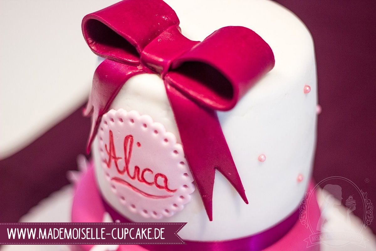 Geburtstagstorte Schleife Geburtstag Torte Fondant Kuchen Cake Motivtorte Mademoiselle Cupcake