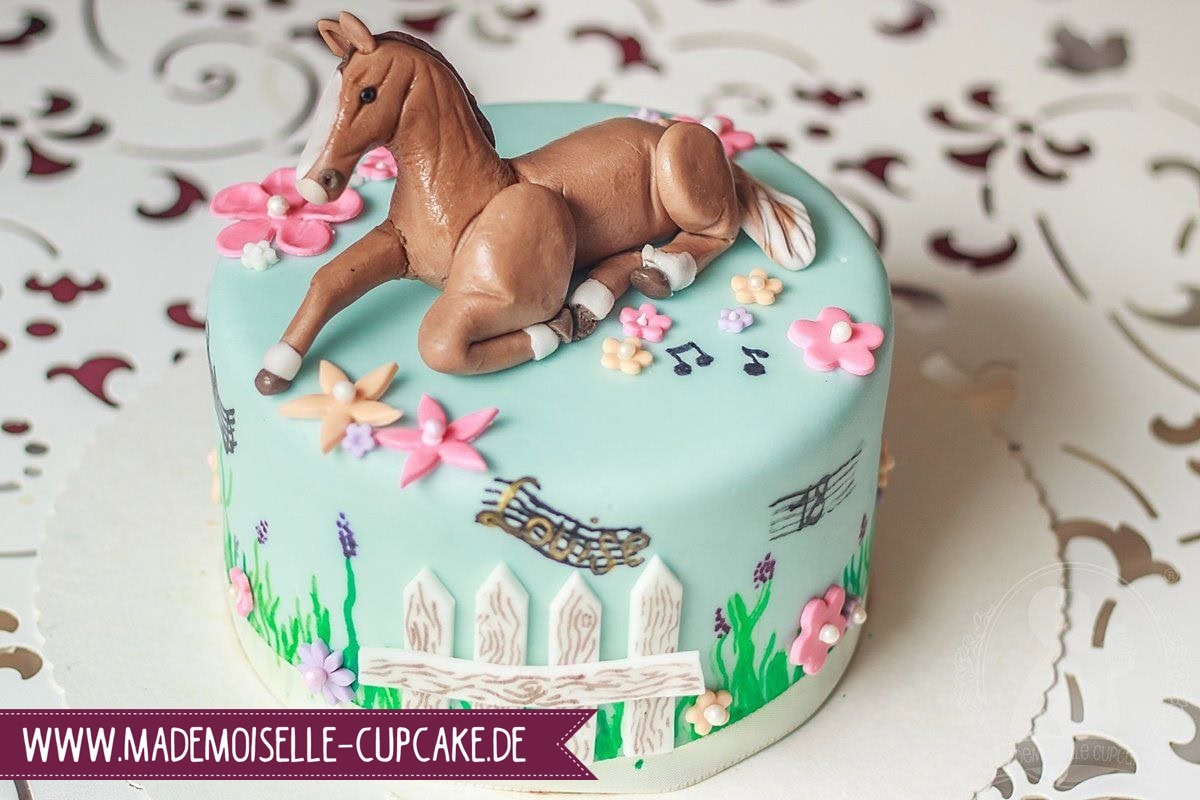 Pferd Motivtorte Geburtstag Torte Fondant Kuchen Cake Motivtorte Mademoiselle Cupcake
