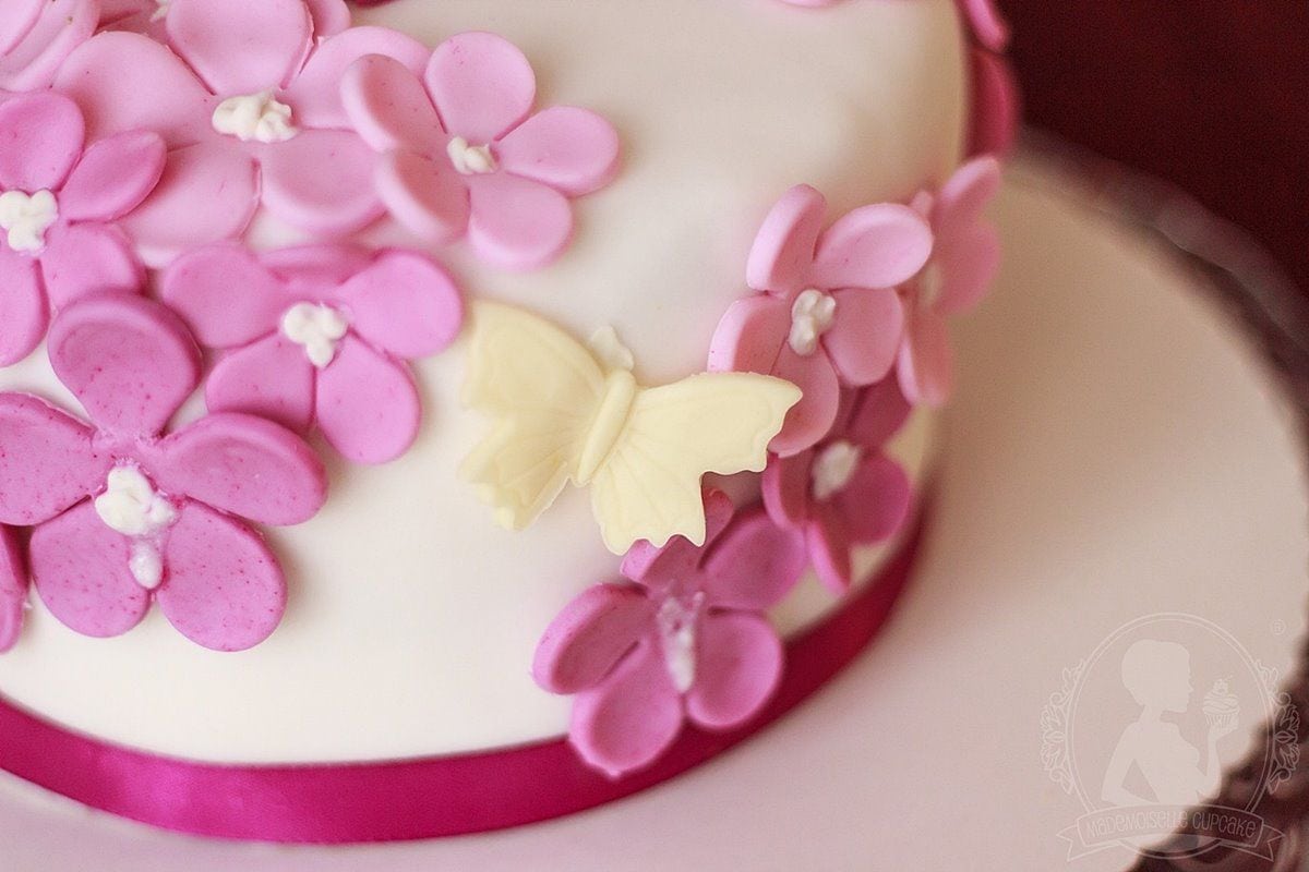 Blüten Geburtstagstorte Cupcakes Torte Fondant Kuchen Cake Motivtorte Mademoiselle Cupcake