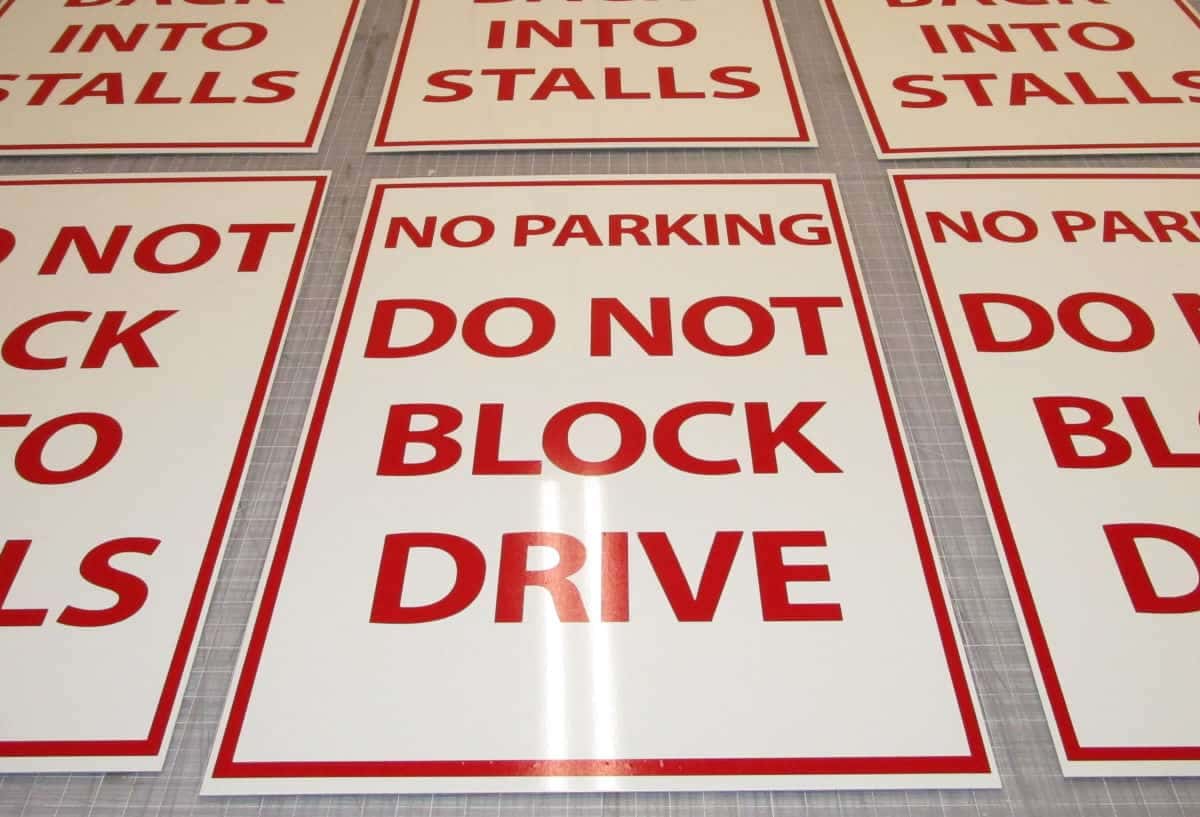 aluminum parking signs