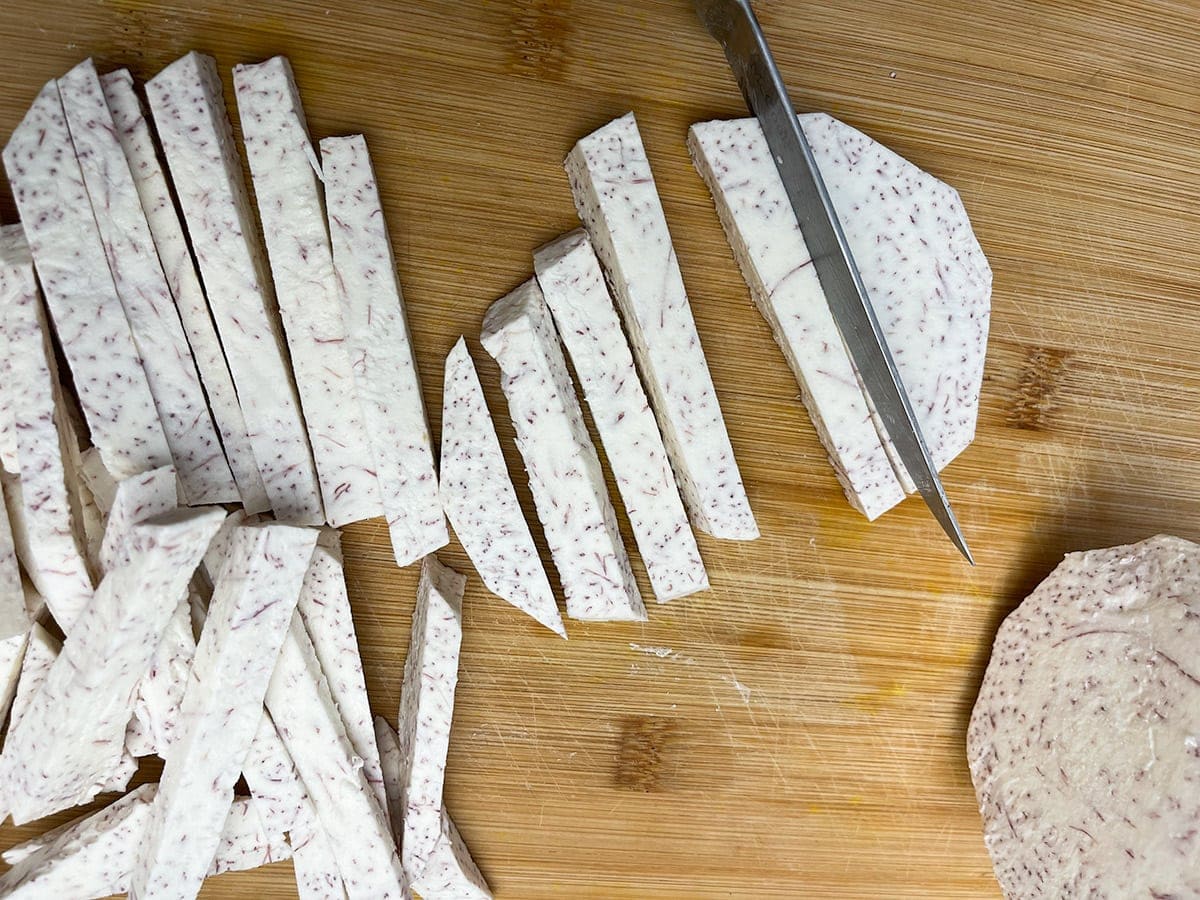 cutting taro fries