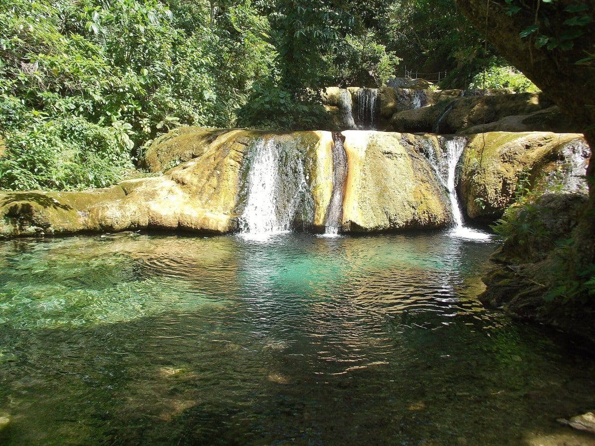 Kaskade Mele kod Port Vile, Vanuatu