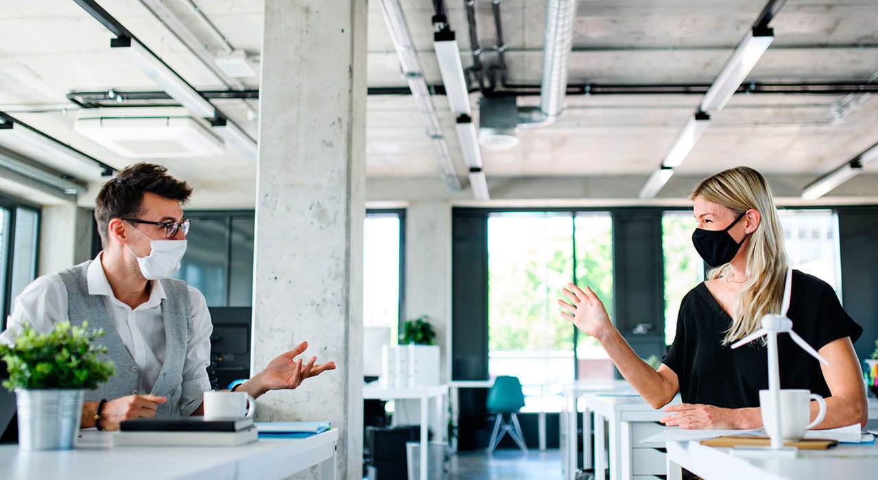 The plastic industry must now adopt mandatory dispositions in workspaces