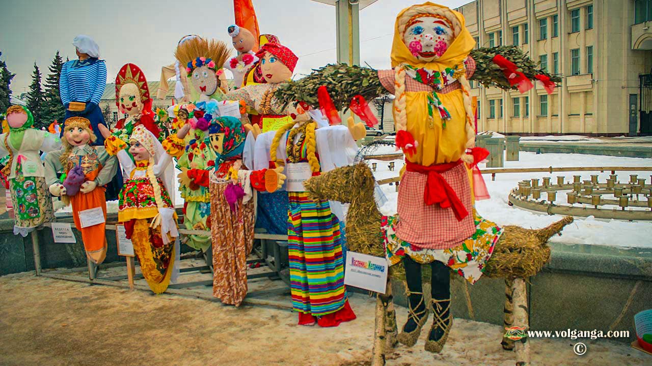 Maslenitsa dolls