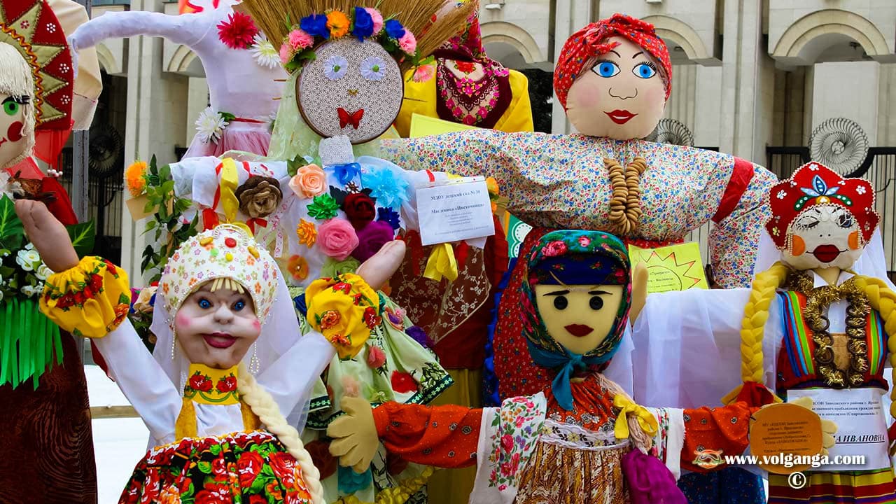 Maslenitsa dolls