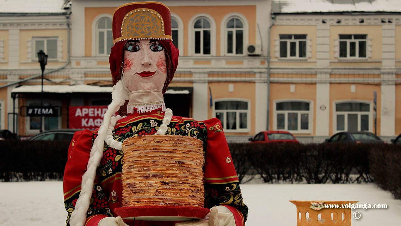 Maslenitsa dolls