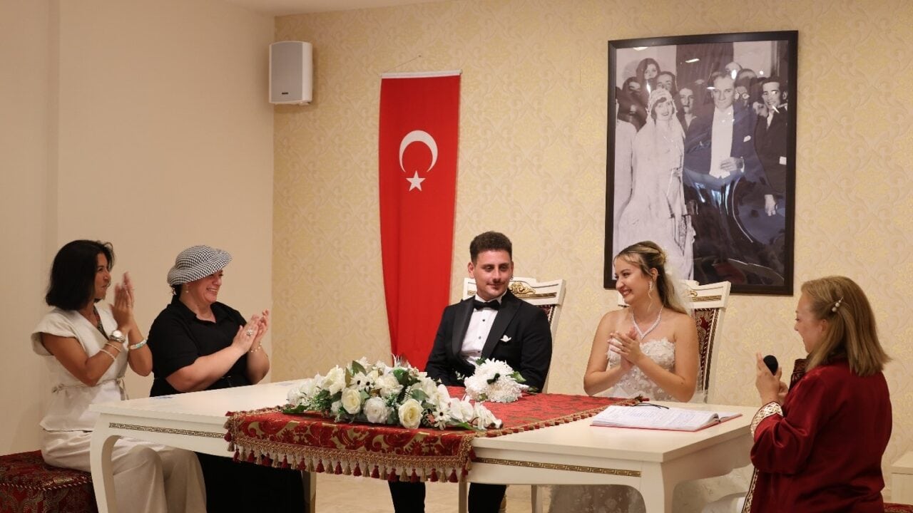 TURGUTREİS’TE NİKÂH HİZMETLERİNE YOĞUN İLGİ