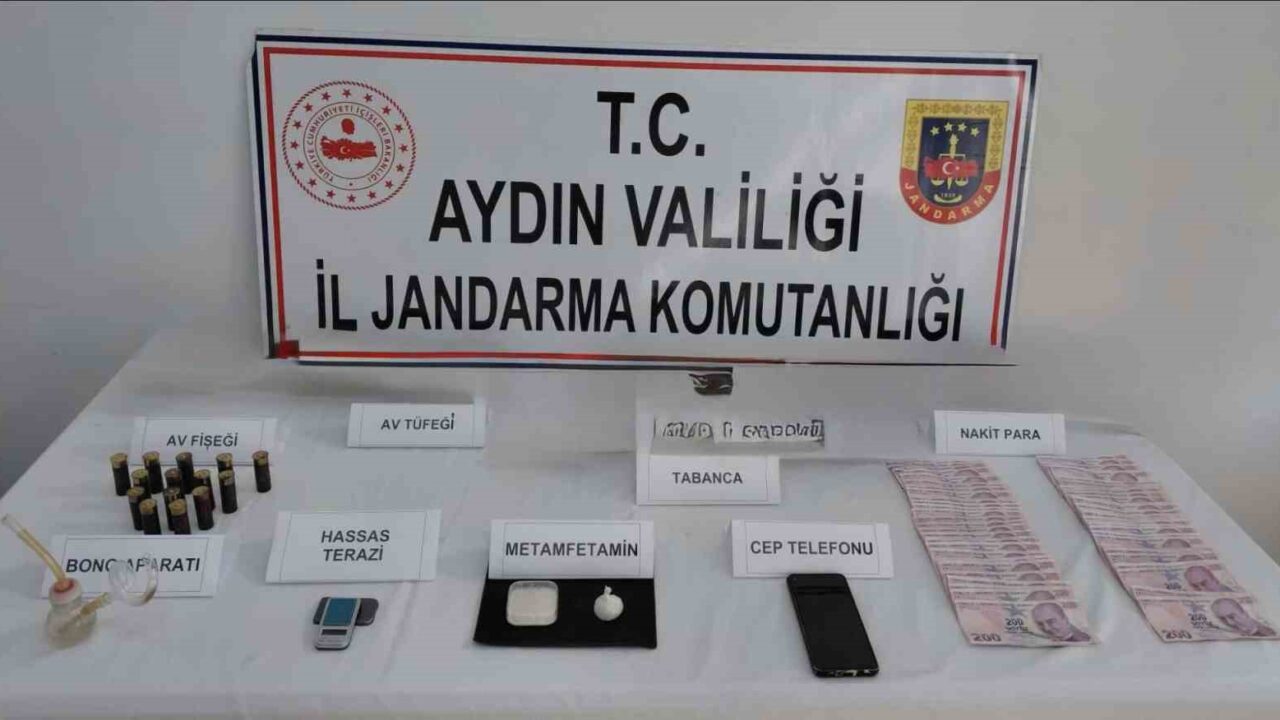 AYDIN'IN KUŞADASI İLÇESİNDE UYUŞTURUCU İMAL VE TİCARETİNİN YAPILDIĞI BELİRLENEN ADRESE BASKIN DÜZENLENDİ, 1 KİŞİ GÖZALTINA ALINDI.