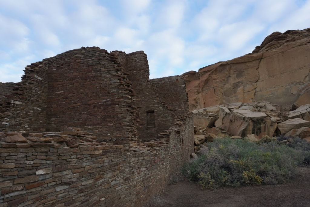 Chaco Culture National Historical Park at Campground 4 Chaco Culture National Historical Park Pueblo Bonito Ruines Angle View