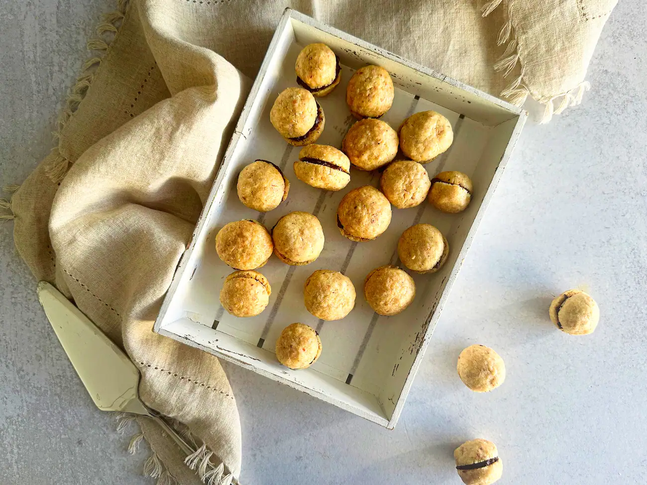 Baci di Dama (Italian Hazelnut Cookies)