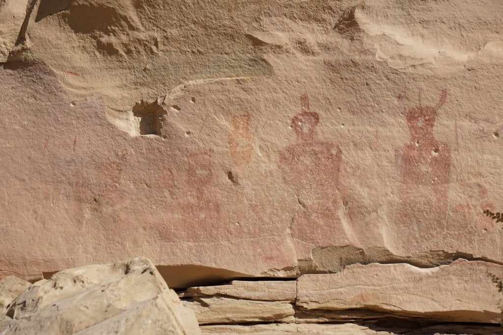 Petroglyphs ng Utah Sego Canyon 7 Barrier Canyon style petroglyphs ng Utah Sego Canyon