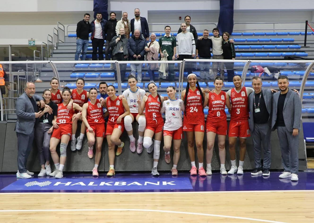 Turgutlu Belediyespor şampiyonluğa bir adım daha yaklaştı