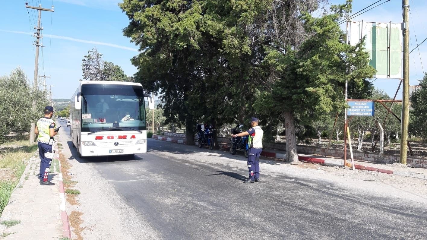 Manisa’da yapılan otobüs denetimlerinde 39 bin TL ceza kesildi