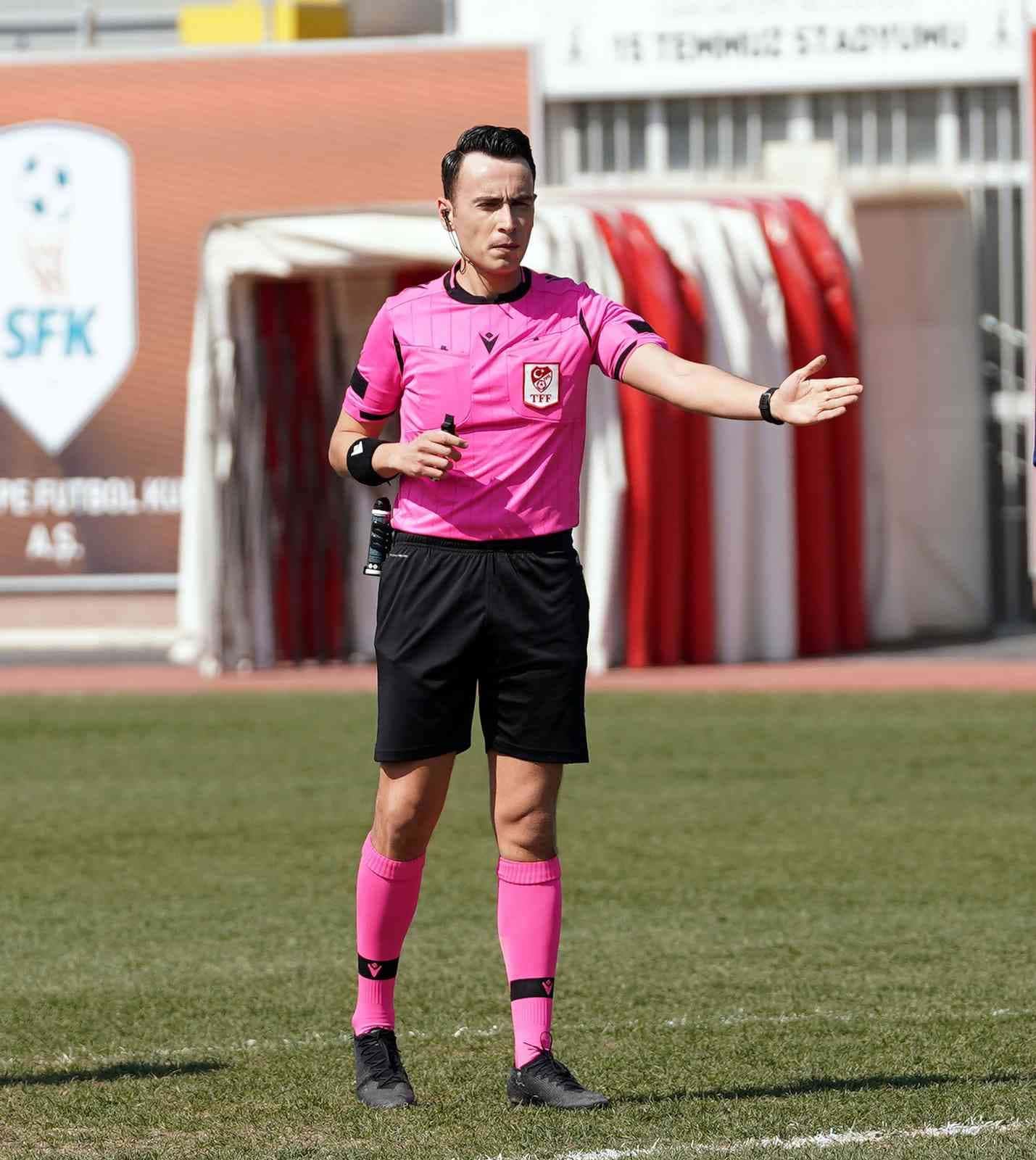 Altay – Çaykur Rizespor maçının hakemi Abdullah Buğra Taşkınsoy