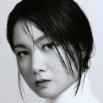 Park Na Rae lempar gelas