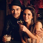 Mastering Online Dating: Essential Tips for Men to Build Meaningful Connections in 2025 8 attractive couple