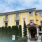 Отель Виват