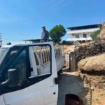 AYDIN’IN YENİPAZAR İLÇESİNDE KARACAÖREN MAHALLESİ SAKİNLERİ, ÇİNE’DEKİ ORMAN YANGININDAN ETKİLENEN VE BÜYÜK BÖLÜMÜ HAYVANCILIKLA GEÇİNEN MUTAFLAR MAHALLESİ’NDEKİ ÜRETİCİLERE KABA YEM DESTEĞİNDE BULUNDU.
