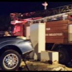 HİSARCIK’TA OTOMOBİL ORTA REFÜJE ÇIKTI, SÜRÜCÜ YARALANDI